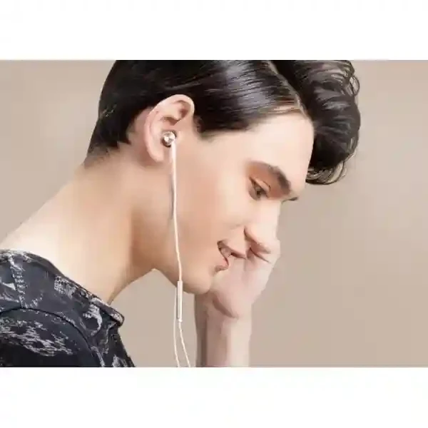 Xiaomi Mi In-Ear Headphones Pro Gold 2