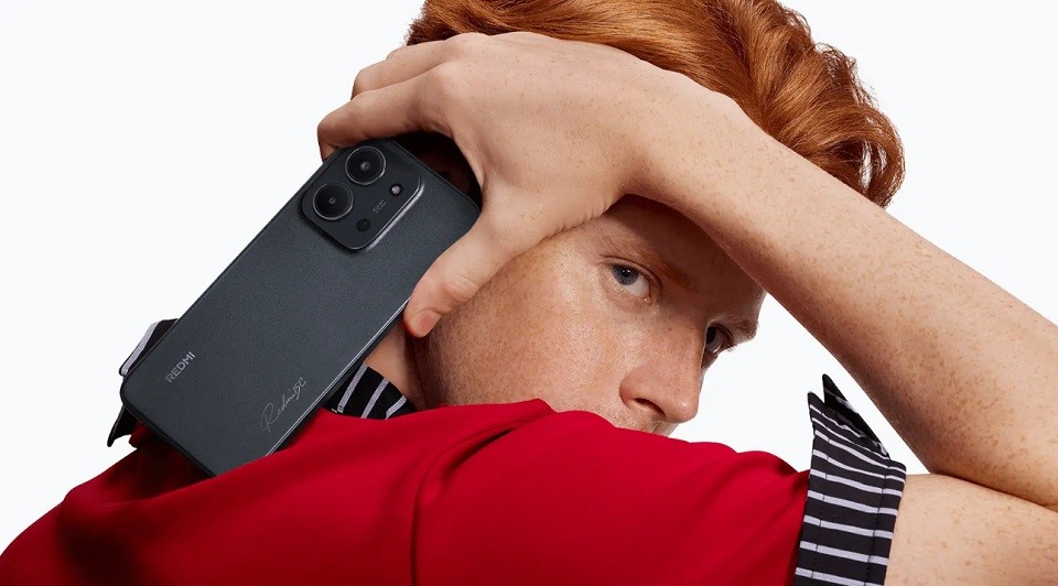 Xiaomi a prezentat noile smartphone-uri Redmi 15 și Redmi 15C.